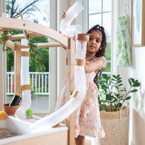 G31002 Sensory System Tubes & Clips Lifestyle 533