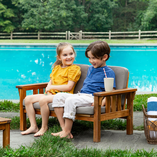 G78204 Martha Stewart Kids Outdoor Couch 3047