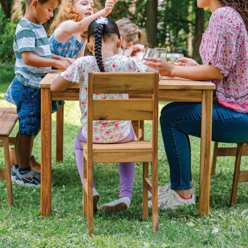 G52020 Acadia Chair Set Lifestyle 6119