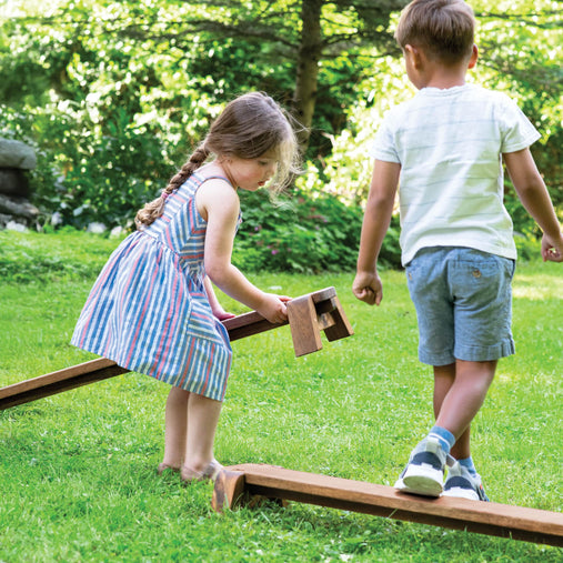 G52012 Acadia Balance Beams Lifestyle 5070