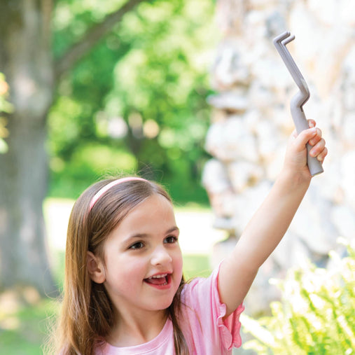 G78200 Martha Stewart Outdoor Potting Bench Lifestyle 5504