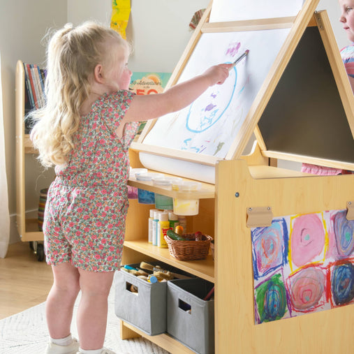 G51091_Desk to Easel Art Cart_Natural_Lifestyle 3938 | Natural