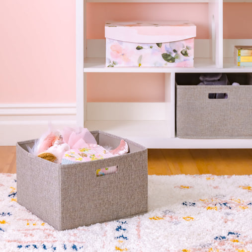 G76807 Martha Stewart Dollhouse _Detail | Creamy White