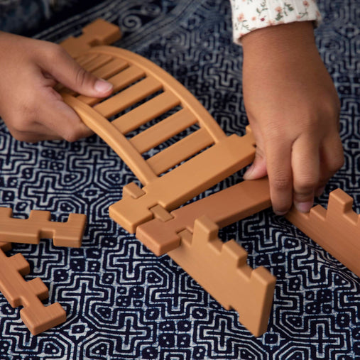 G6114 Tabletop Notch Blocks Eastern 87 pc. set Lifestyle 56 | 87