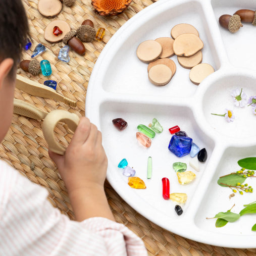 G4700 Loose Parts Sorting  Tray Set of 4 White Lifestyle 005 | White