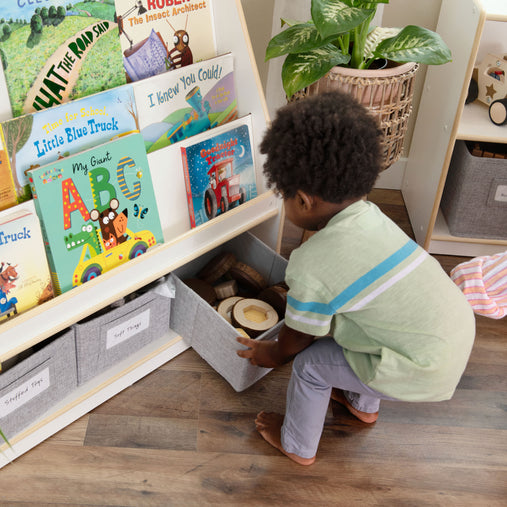 G80221 EdQ Book and Bin Display White Lifestyles 0340 | White