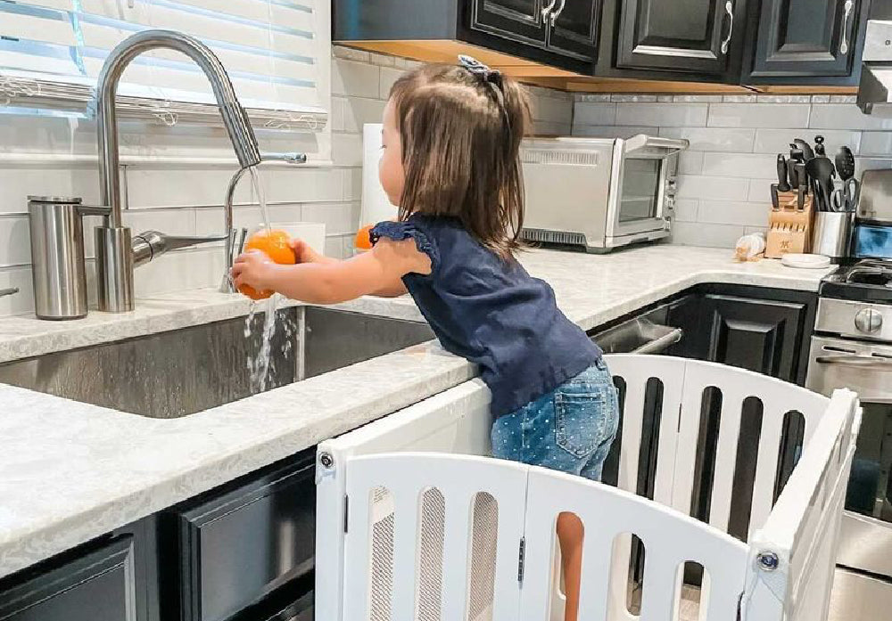 Best 4 Activities for Kids Who Love to Be in the Kitchen