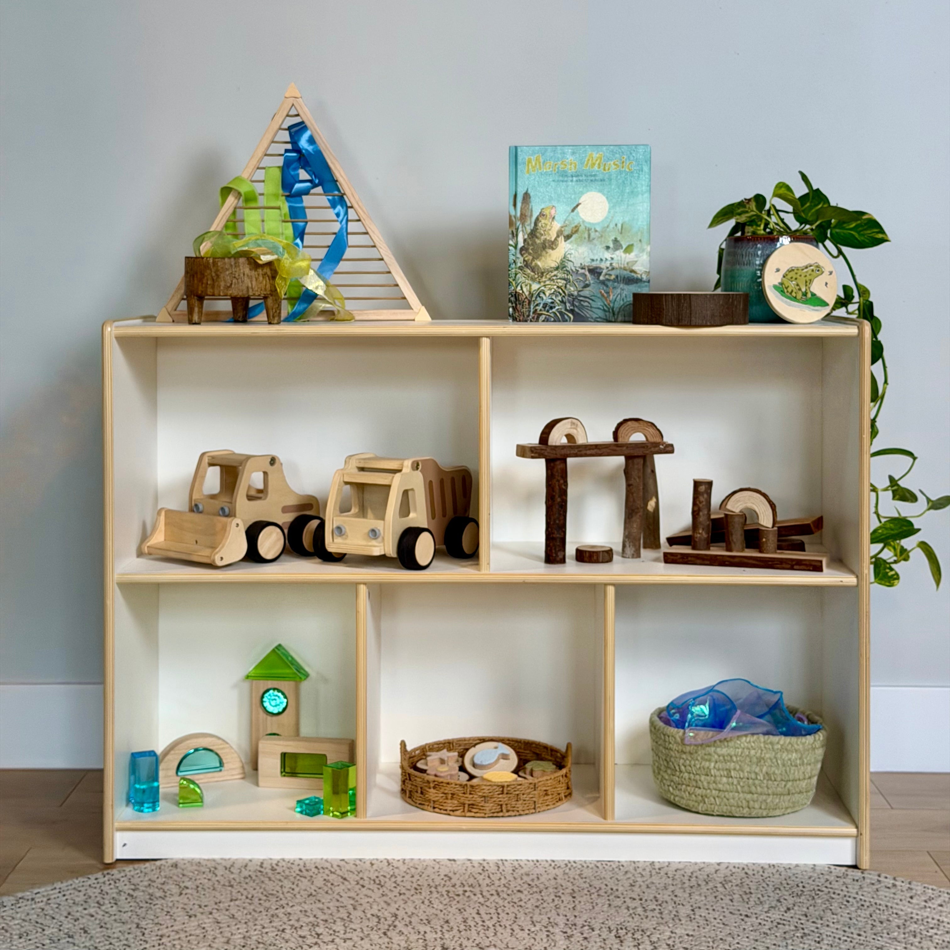 EdQ 5 Compartment Storage set up with an assortment of Guidecraft toys
