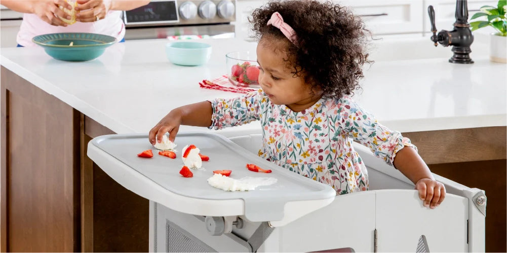 Kitchen Helper Save Guidecraft Kitchen Helper Bundles with Mealtime Trays