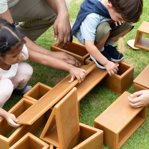 G97077 37933 All-Weather Hollow Blocks Lifestyle 006