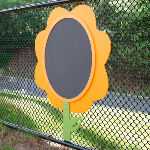 300563 Outdoor-Easel-Orange Environment2