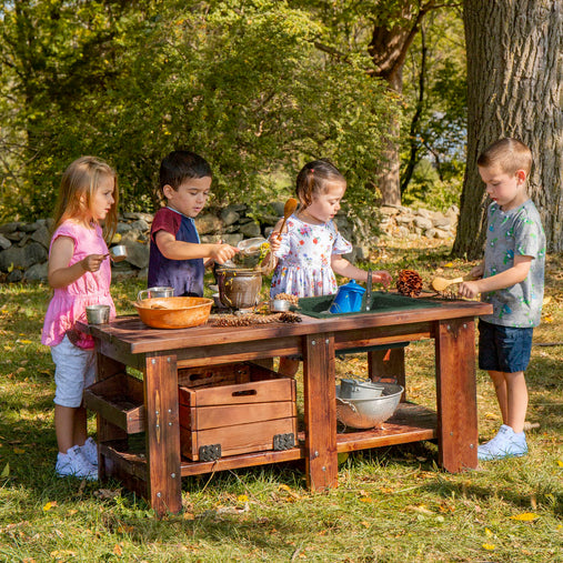 U3200 Nature to Play Mud Kitchen Lifestyle