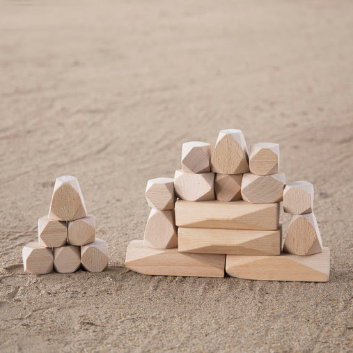 G6772 Wooden Stackers Standing Stones 10