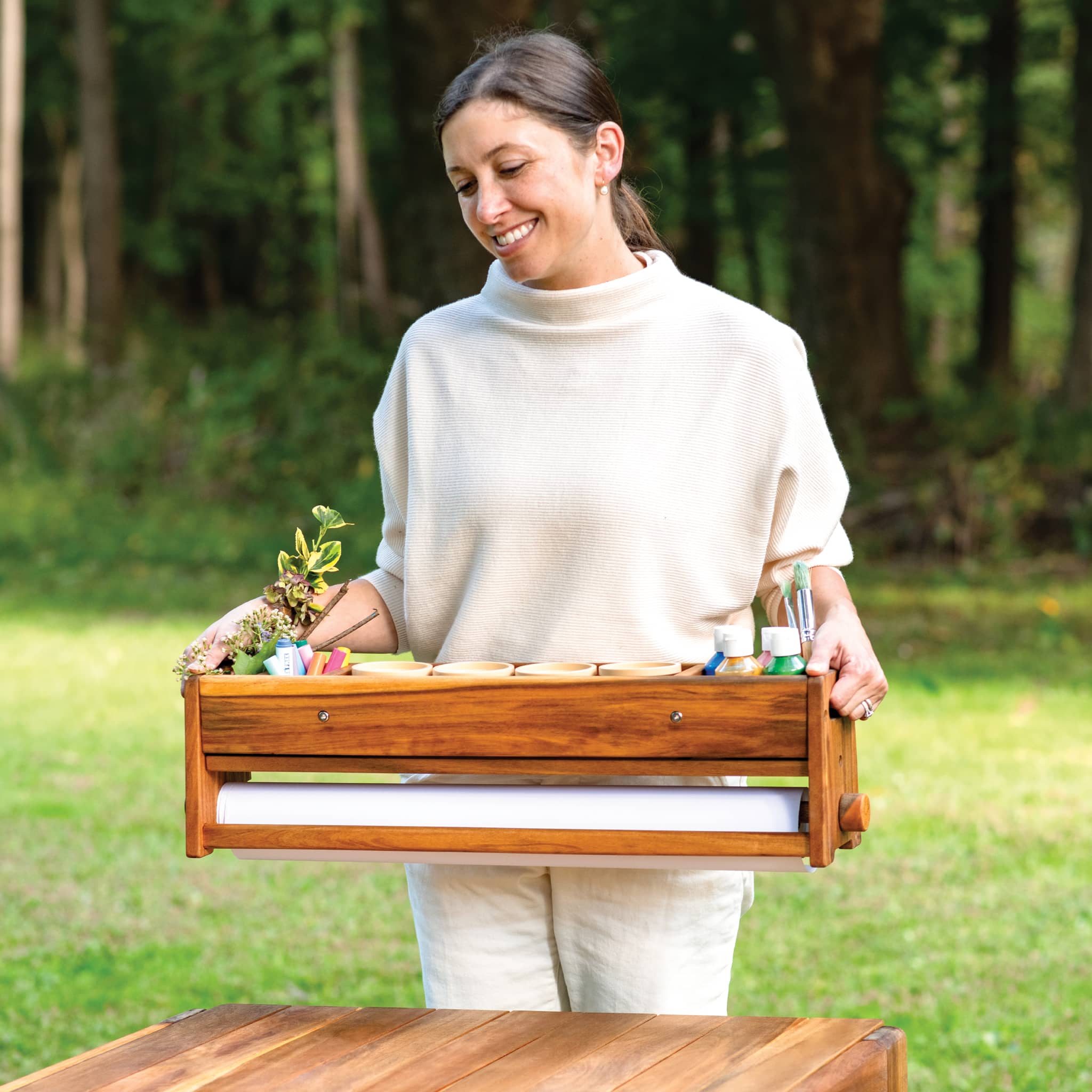 Acadia Outdoor Art Activity Table and Stool Set – Guidecraft