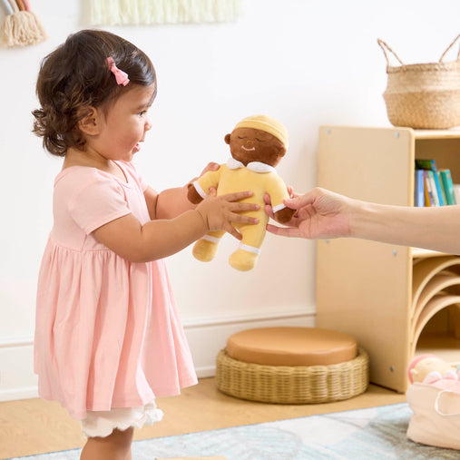 301546 Cuddle Dolls Set of 4 Lifestyle 1
