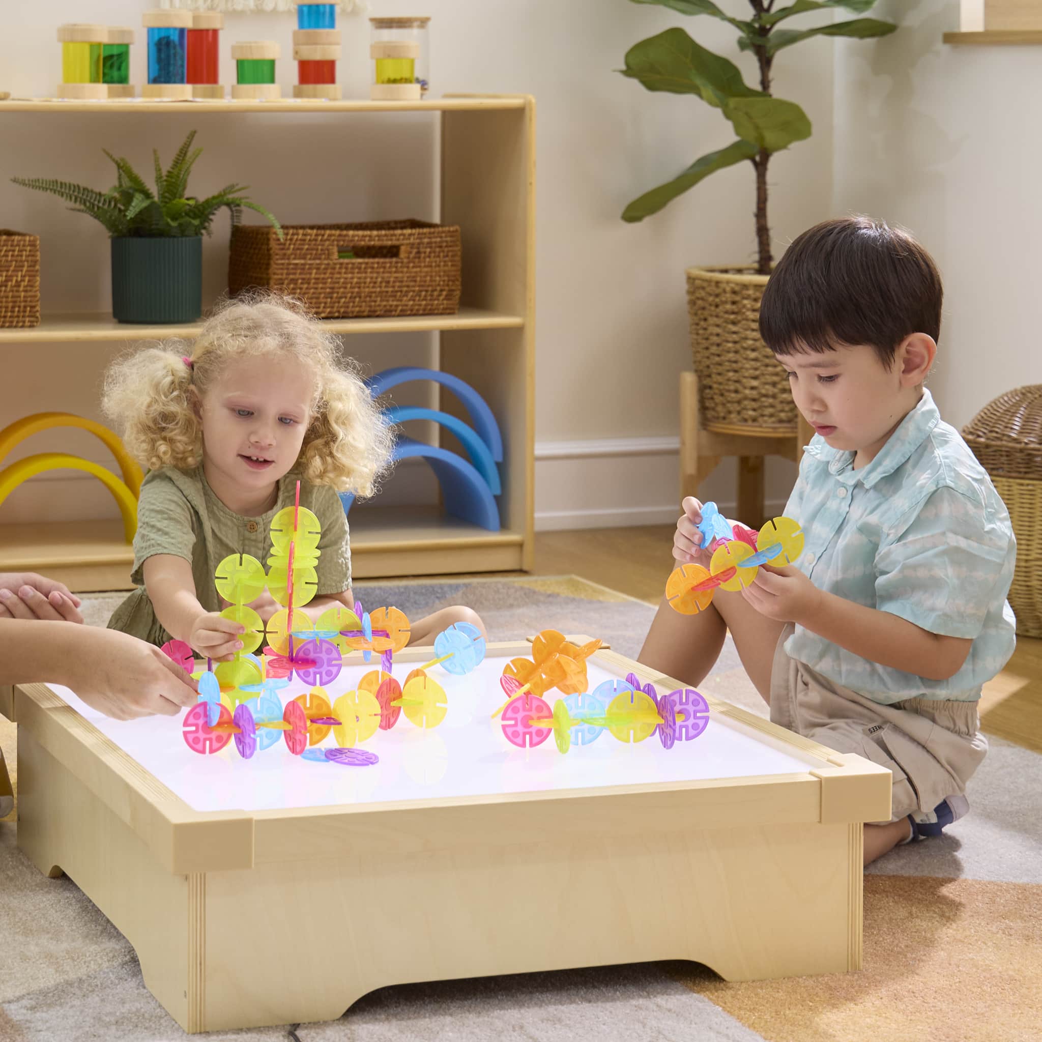 Guidecraft LED Tabletop Lightbox for Classrooms and Homes