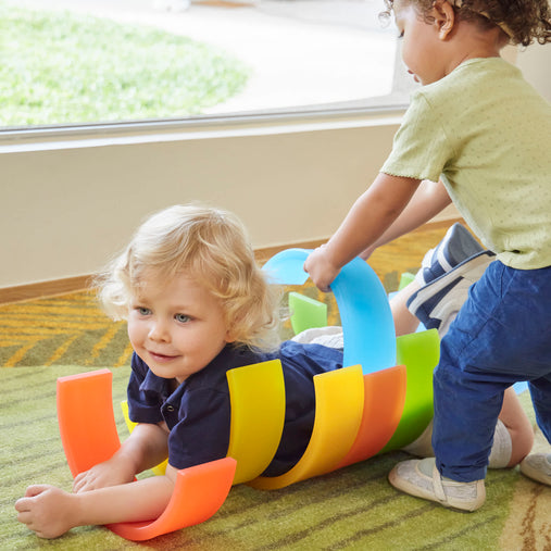 G7497 37903 Discovery Rainbow Arches and Tunnels Lifestyle 20