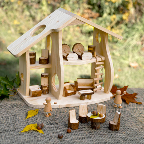 G15505  Woodlands Dollhouse Set Env 1