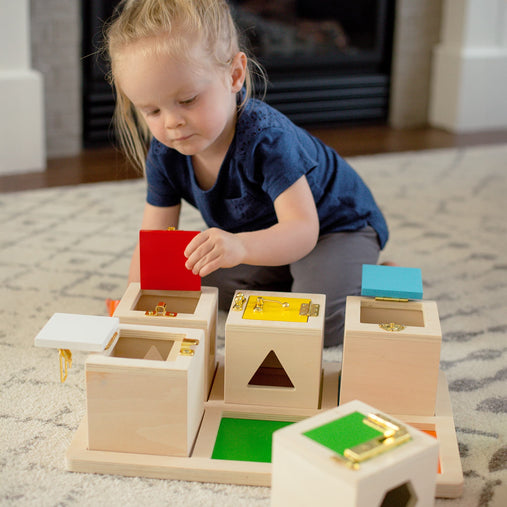 G5058 Peekaboo Lock Boxes Lifestyle U 10