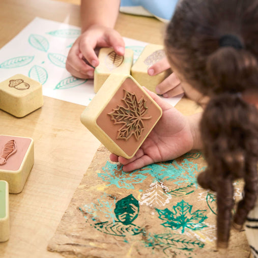 302267 Branches and Leaves Stamps Set of 18 Lifestyle 148