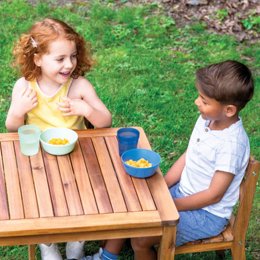 G52016 Acadia Square Table and Chair Set Lifestyle 4919