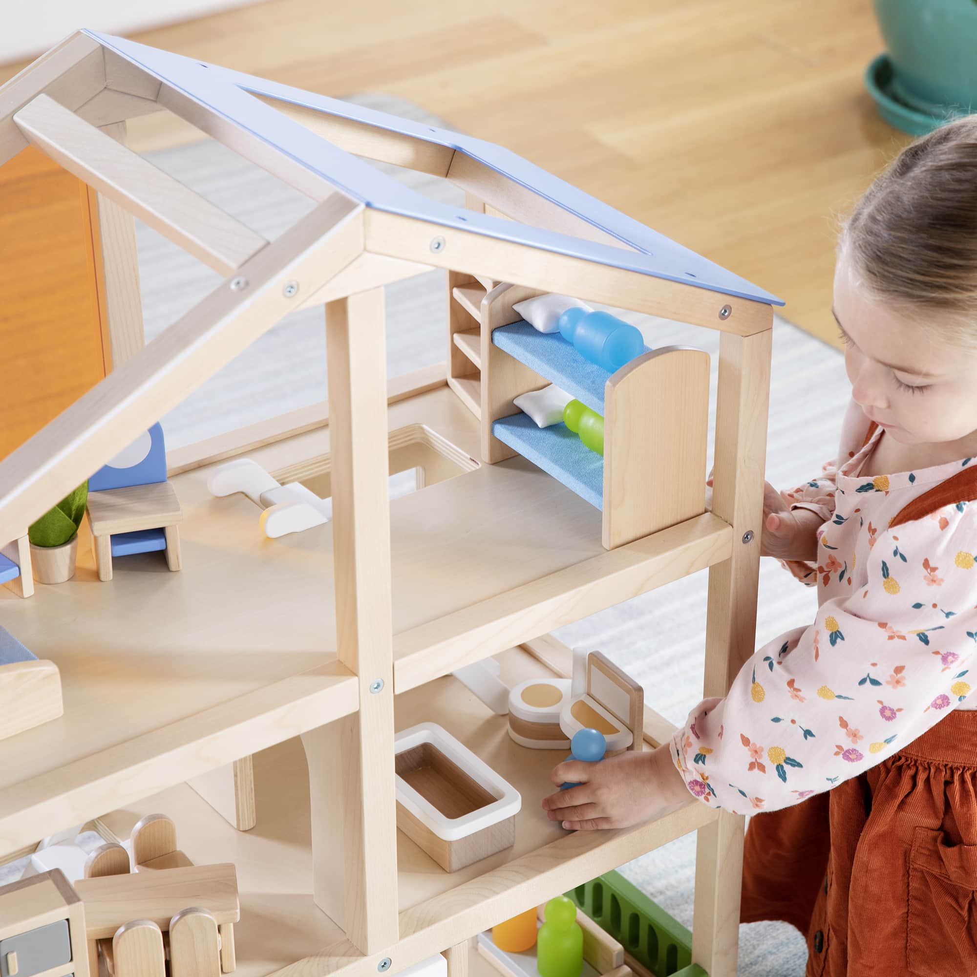 Small wooden dollhouse online