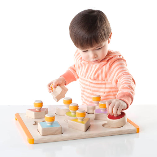 G6742 Shape Sorter_Lifestyle4