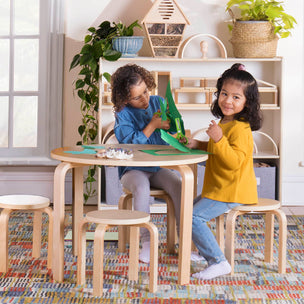 G81045 Nordic Table & Chairs Set Natural Lifestyle Main No mom