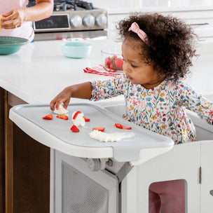 G97350 Kitchen Helper Mealtime Tray Lifestyle 1