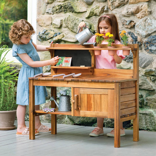 G78200_MS Outdoor Potting Bench_Lifestyle 556455815620