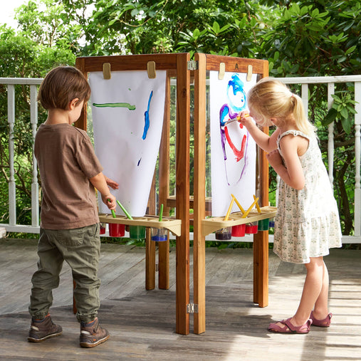 G52021 Acadia 4-Sided Easel Lifestyle 662 Main