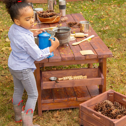 U3201 Nature to Play Workbench Lifestyle