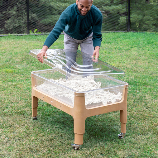 U3400 Indoor Outdoor Sand Water Table Lifestyle 3