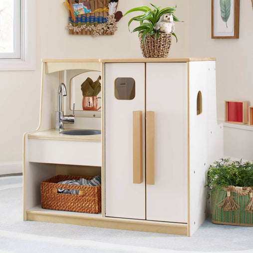 U2507 SOP Wee Ones Sink and Fridge Kitchen Env 1