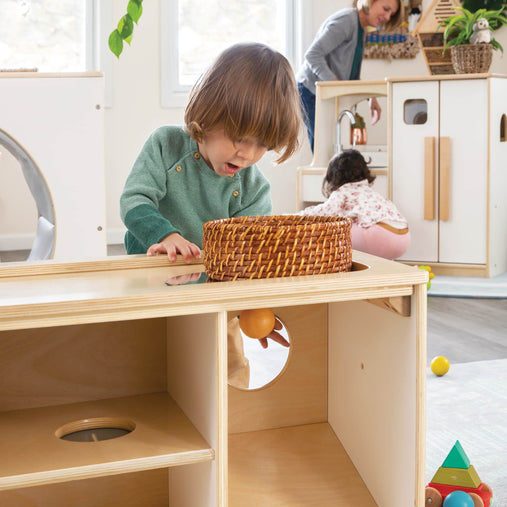 U2502 SOP Wee Ones Activity Island Lifestyle 5