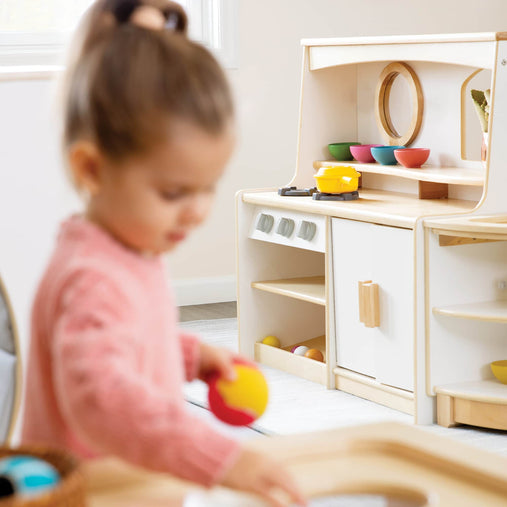 U2508 SOP Wee Ones Stove and Cupboard Kitchen Lifestyle 5