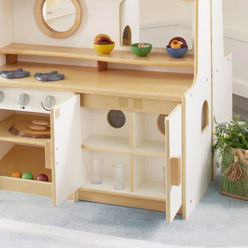 U2508 SOP Wee Ones Stove and Cupboard Kitchen Env 2