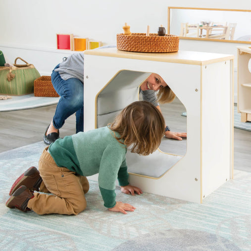 U2506 SOP Wee Ones Honeycomb Tunnel Lifstyle 2