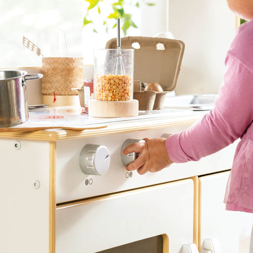 G80432 EdQ All-in-One Kitchen White Lifestyle 3219 | White