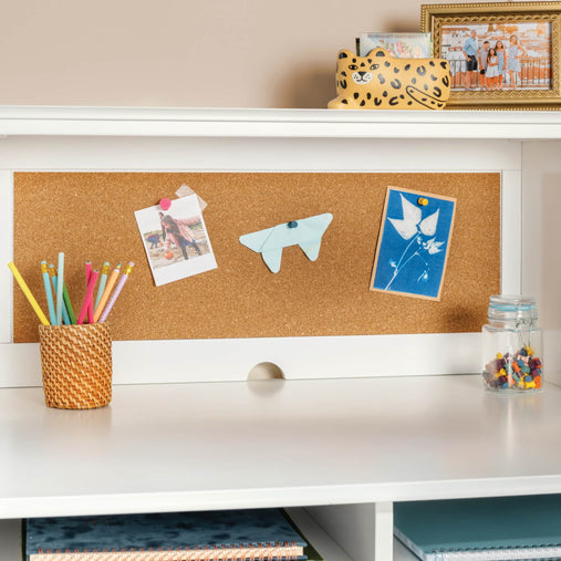 G27650 Taiga Desk and Hutch White Env 0130 | White