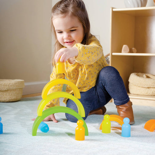 G7501  Discovery Stackers Natural Arch Lifestyle 1 | Natural