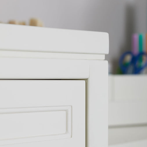 G77101 Martha Stewart Crafting Kids Artwork Storage White Env Detail 4 | Linen White