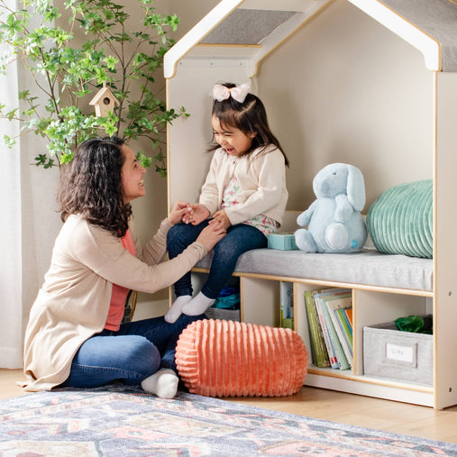 G80331 EdQ Reading Seating Nook and Storage White Lifestyle 2108 | White