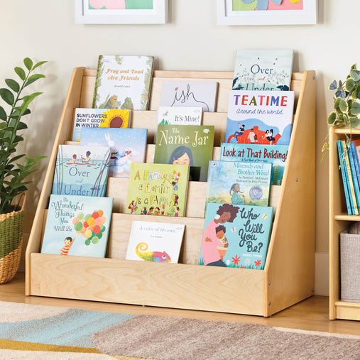 G80336 EdQ Book Display Natural Env 0395 Main | Natural